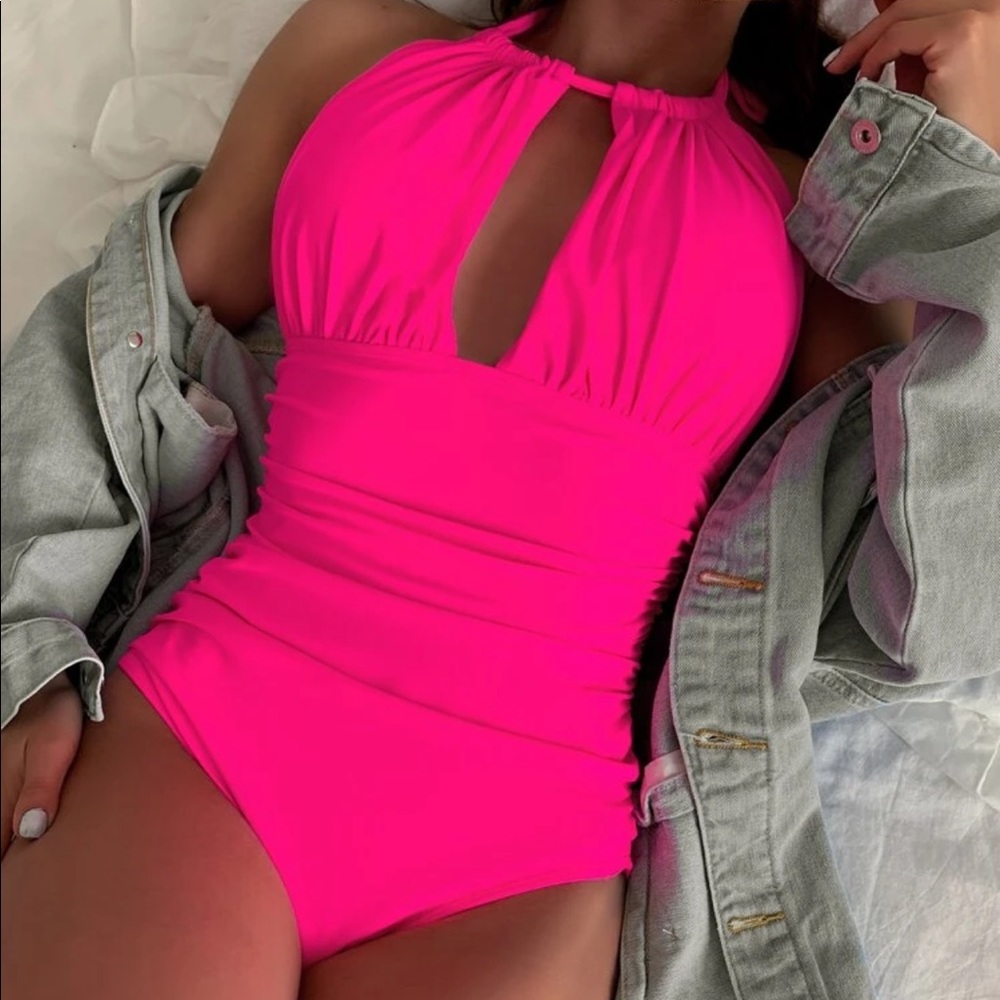 Hot Pink one peace swimsuit! Size Medium
